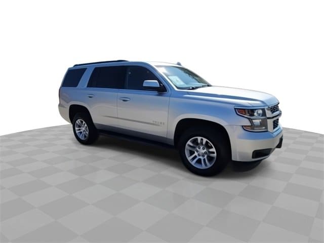 Used 2019 Chevrolet Tahoe LT with VIN 1GNSCBKC9KR207494 for sale in La Quinta, CA