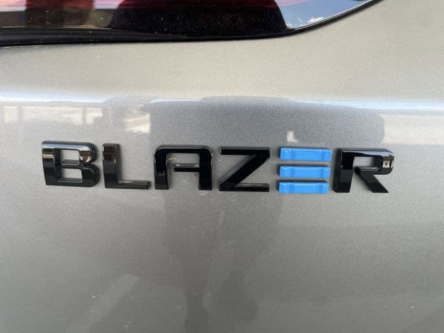 2025 Chevrolet Blazer EV LT - Photo 29