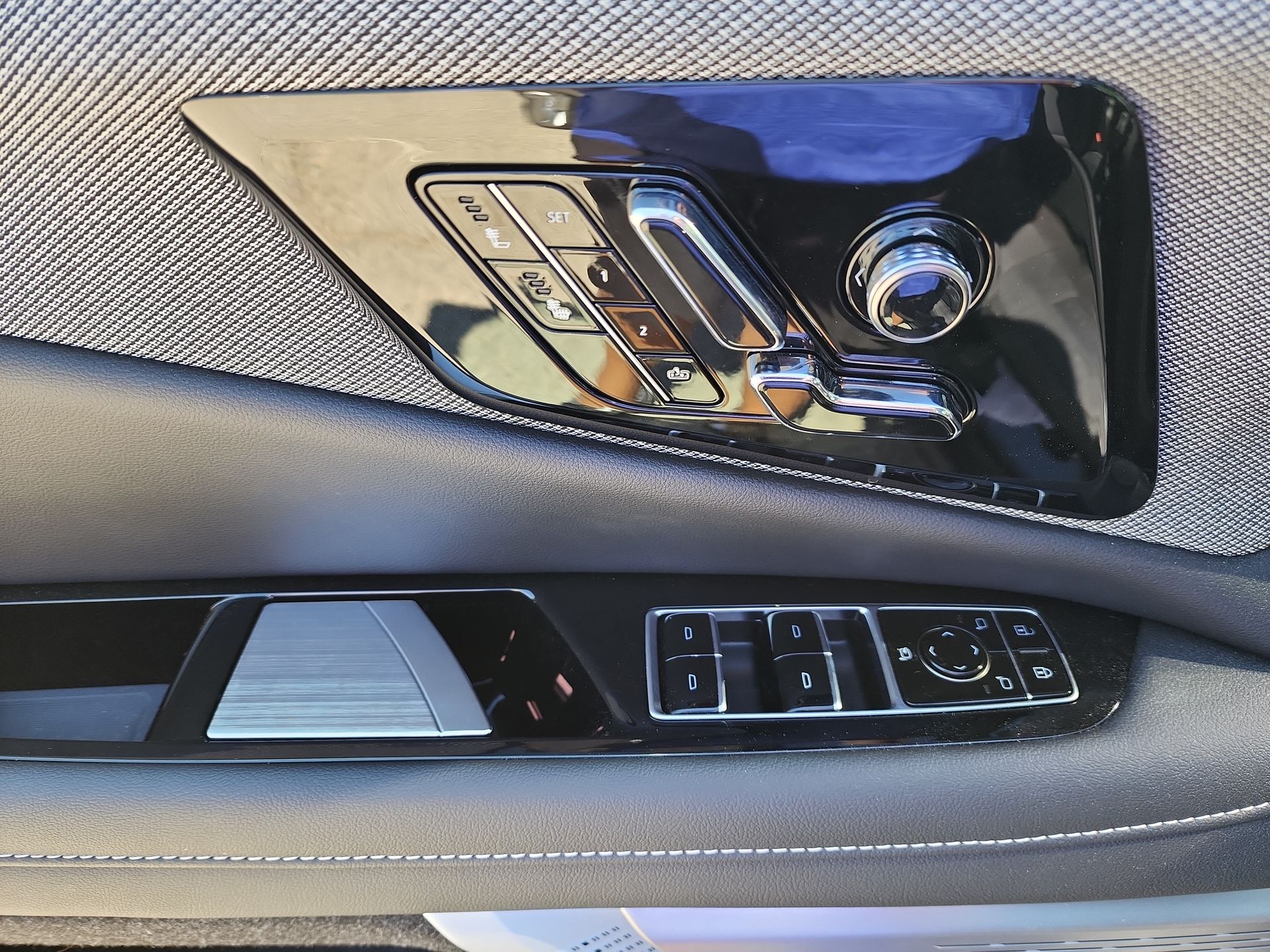 2025 Cadillac OPTIQ Luxury 1 - Photo 79