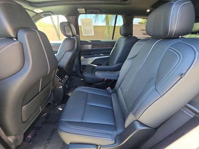 2026 Cadillac VISTIQ Luxury - Photo 24