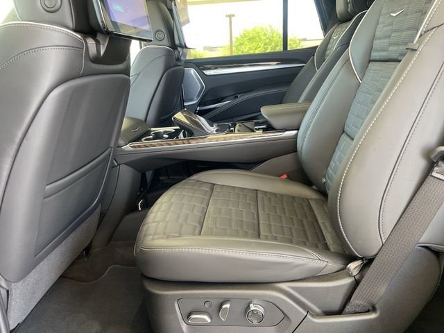 2026 Cadillac Escalade Platinum Sport - Photo 26