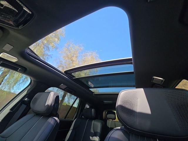 2026 Cadillac VISTIQ Luxury - Photo 18