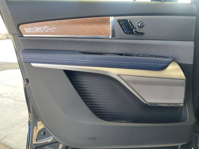 2026 Cadillac VISTIQ Premium Luxury - Photo 22