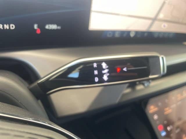 2026 Cadillac VISTIQ Premium Luxury - Photo 16
