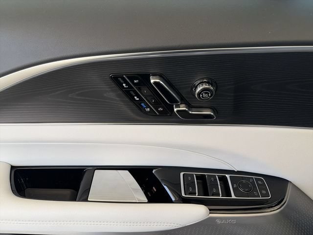 2026 Cadillac LYRIQ Premium Luxury - Photo 22