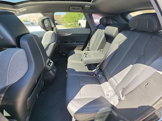 2025 Cadillac OPTIQ Luxury 1 - Photo 25