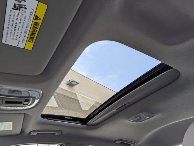 2025 Hyundai Elantra SEL - Photo 13