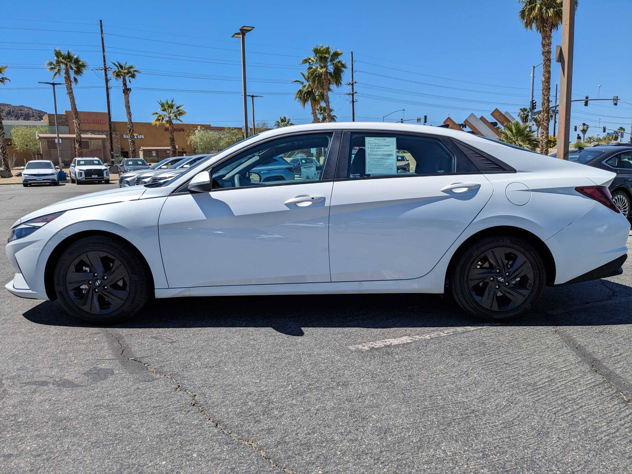 Used 2022 Hyundai Elantra SEL with VIN 5NPLM4AG6NH057091 for sale in La Quinta, CA