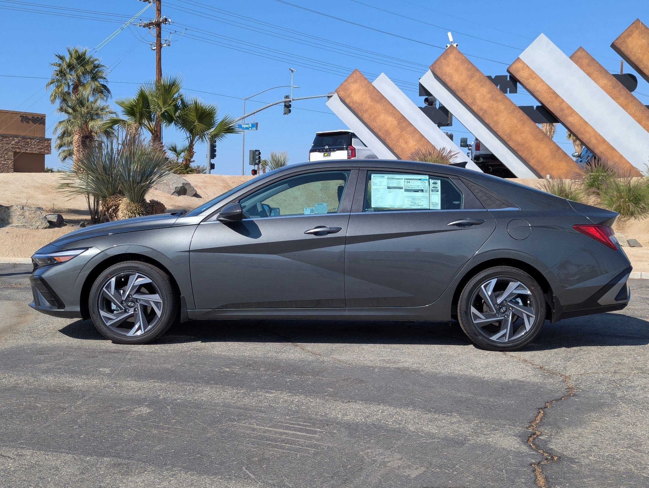 Used 2025 Hyundai Elantra SEL with VIN KMHLS4DG6SU938548 for sale in La Quinta, CA