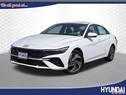 2025 Hyundai Elantra SEL Convenience SEL Convenience IVT