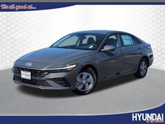2026 Hyundai Elantra SE SE IVT