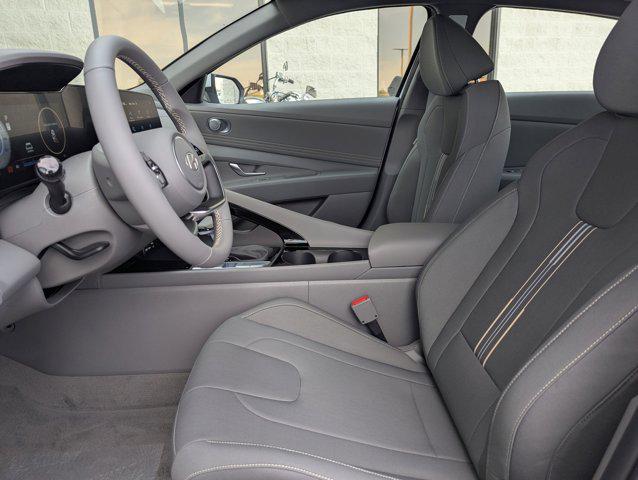 2025 Hyundai Elantra SEL - Photo 11