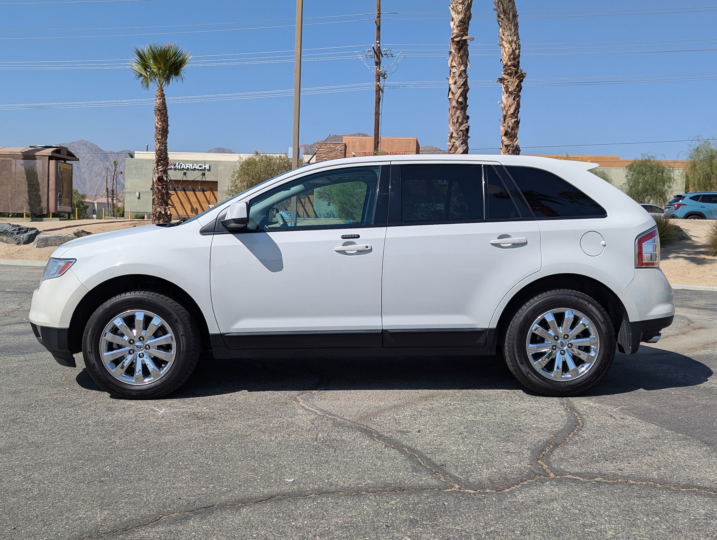 Used 2010 Ford Edge SEL with VIN 2FMDK3JC2ABA45300 for sale in La Quinta, CA