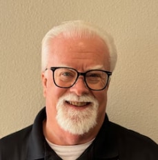 Staff member Mark Link from ID_a89297