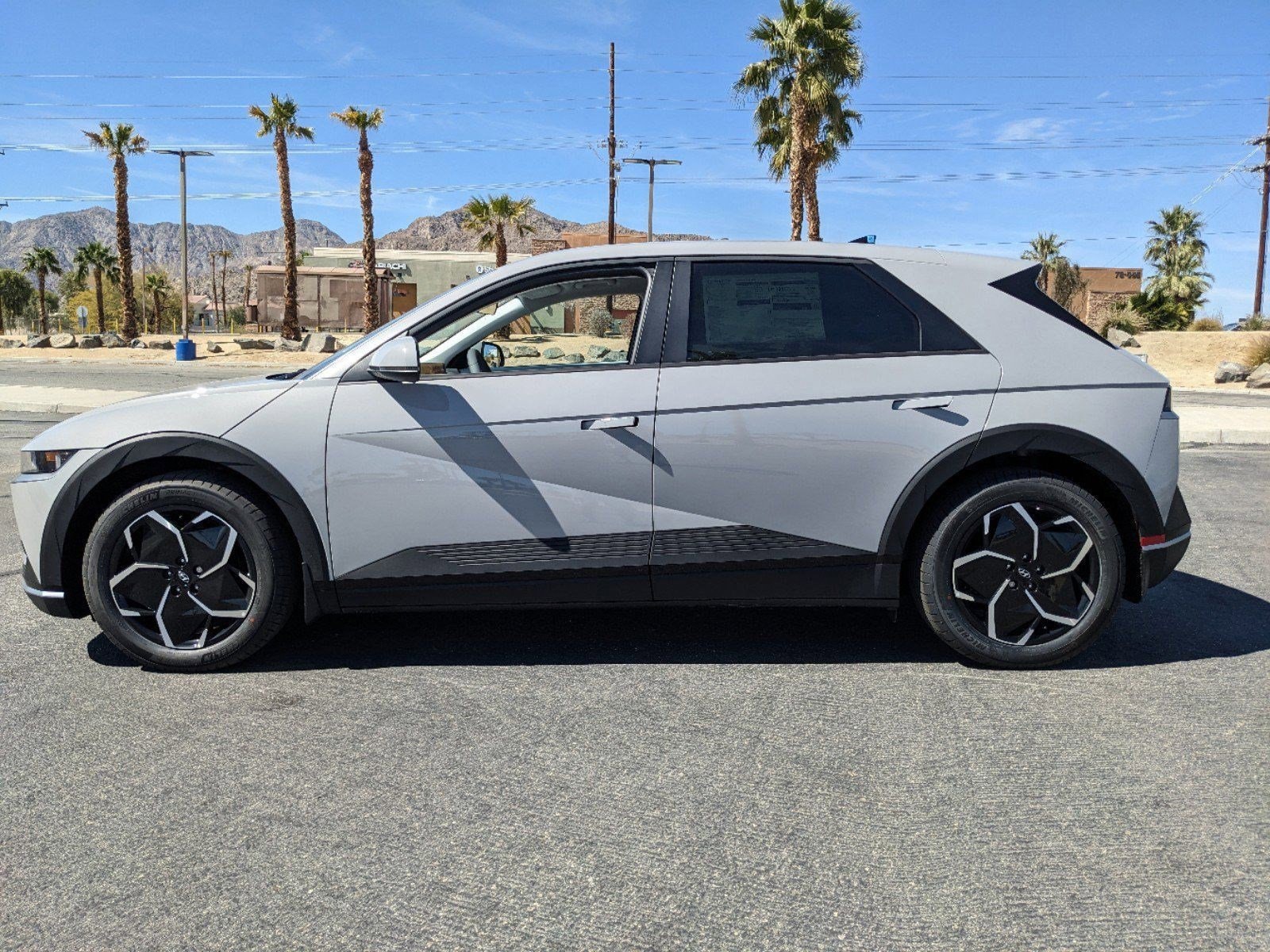 Used 2023 Hyundai IONIQ 5 SE with VIN KM8KMDAF6PU172071 for sale in La Quinta, CA