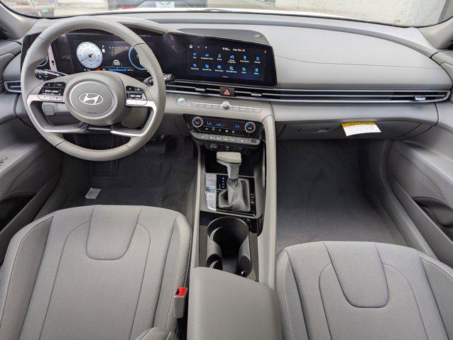 2025 Hyundai Elantra SEL - Photo 21