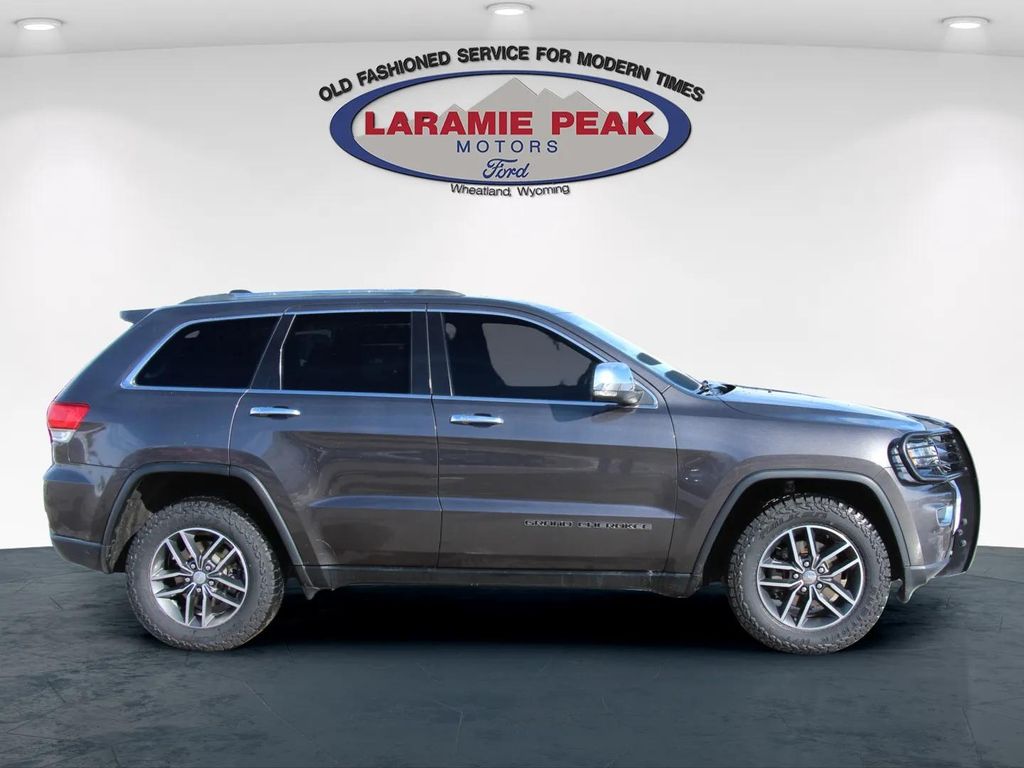Used 2018 Jeep Grand Cherokee Limited with VIN 1C4RJFBG2JC379553 for sale in Wheatland, WY