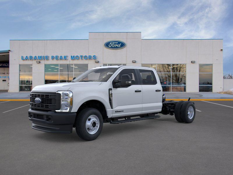 2026 Ford F-350 Super Duty Chassis Cab XL's photo