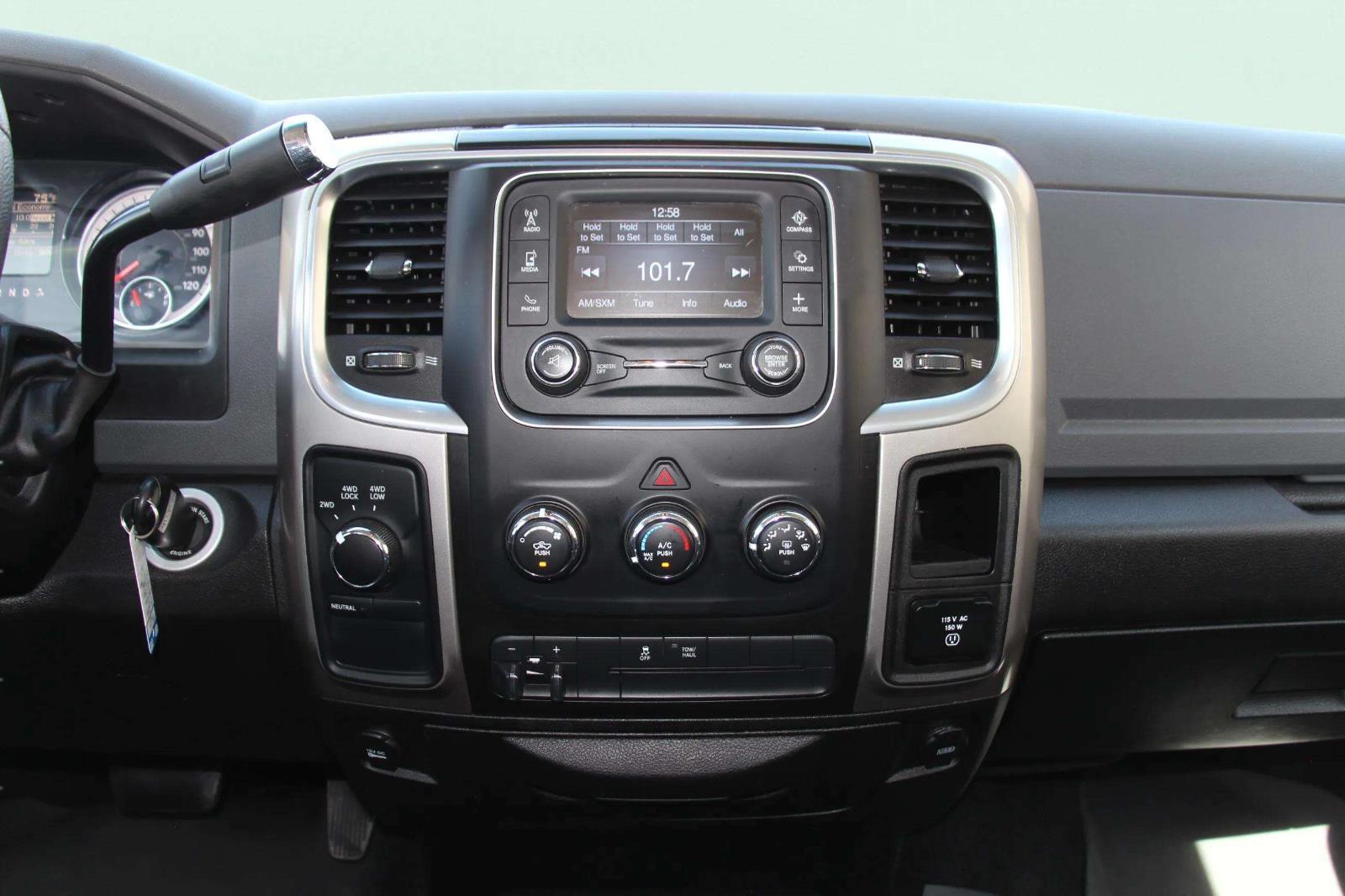 2018 RAM Ram 3500 Pickup SLT - Photo 19