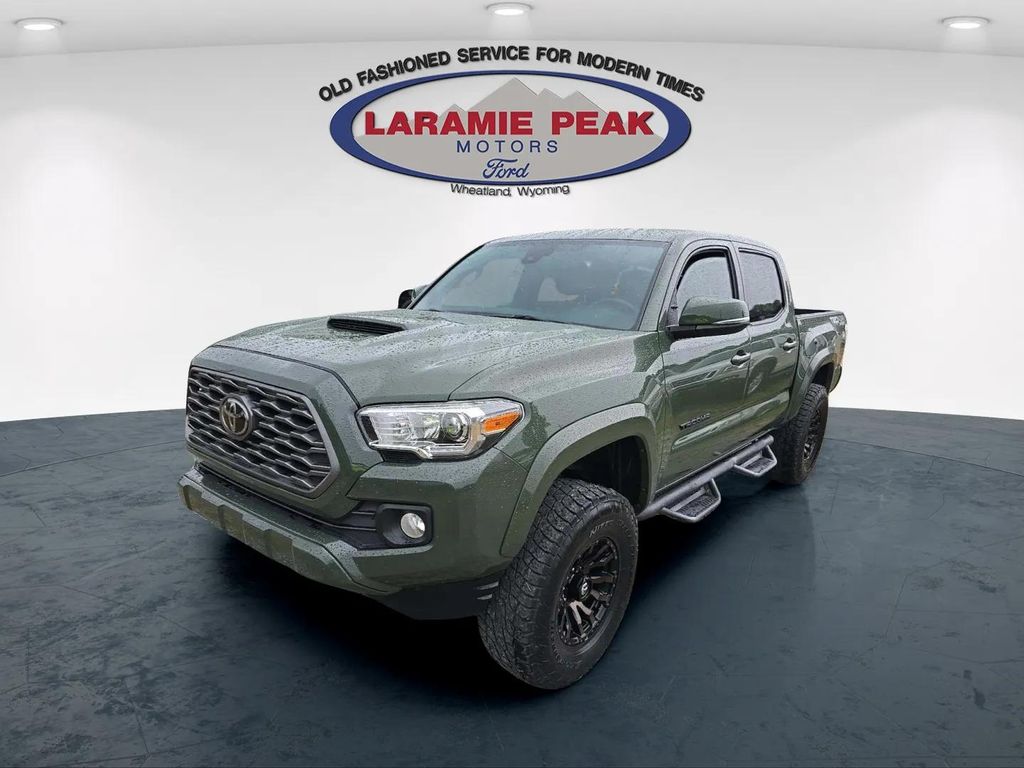 2021 Toyota Tacoma TRD Off-Road photo 3