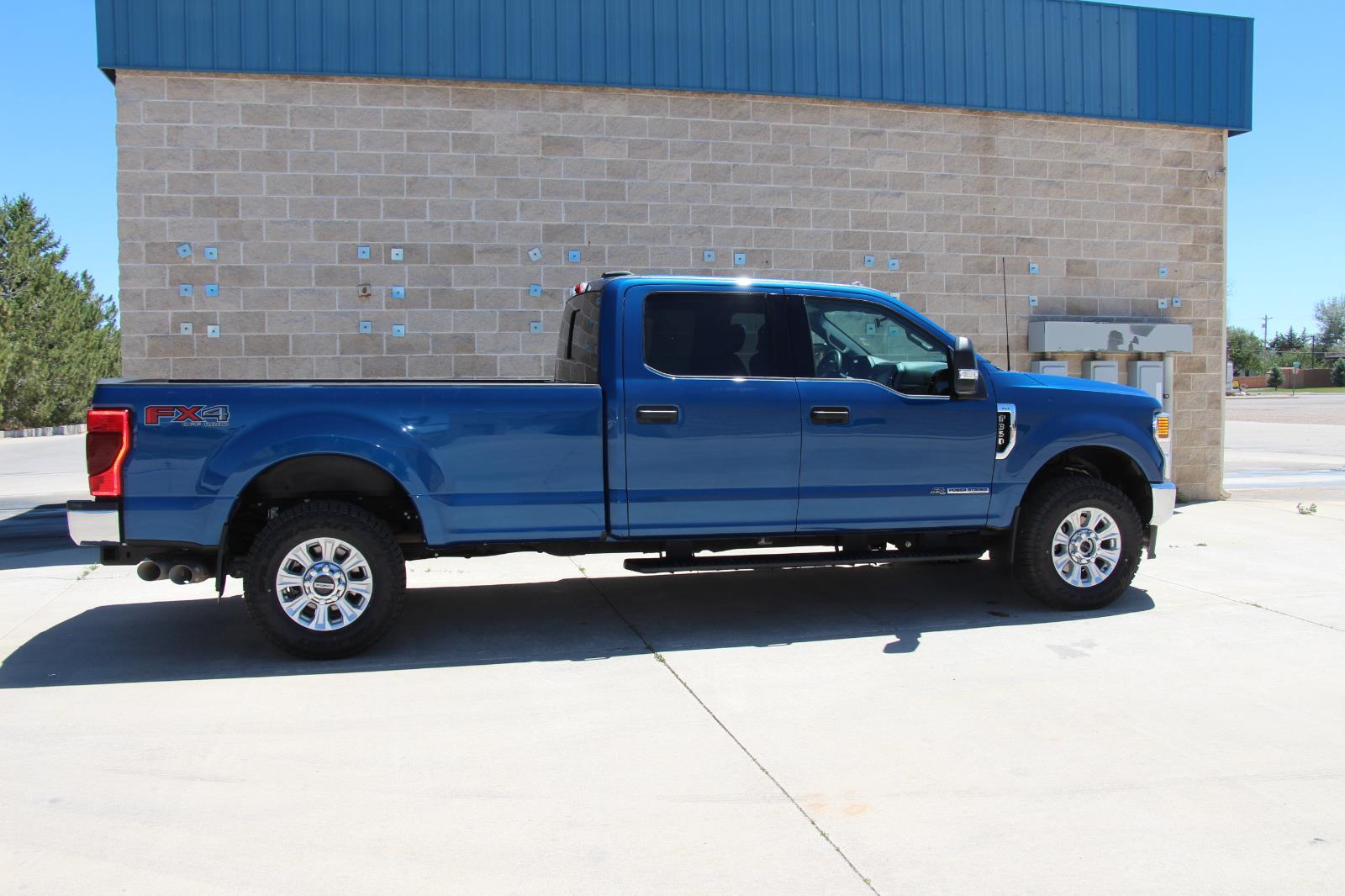 Used 2022 Ford F-350 Super Duty XLT with VIN 1FT8W3BT6NEC63310 for sale in Wheatland, WY