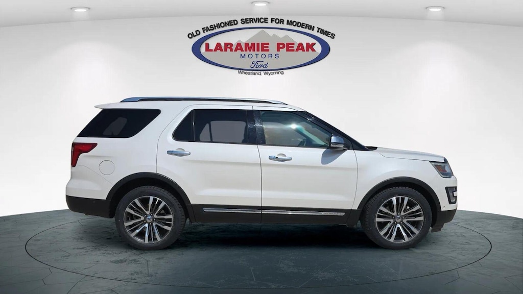 Used 2017 Ford Explorer Platinum SUV