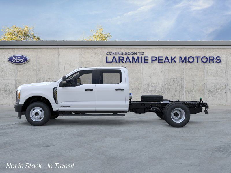 2026 Ford F-350 photo 3