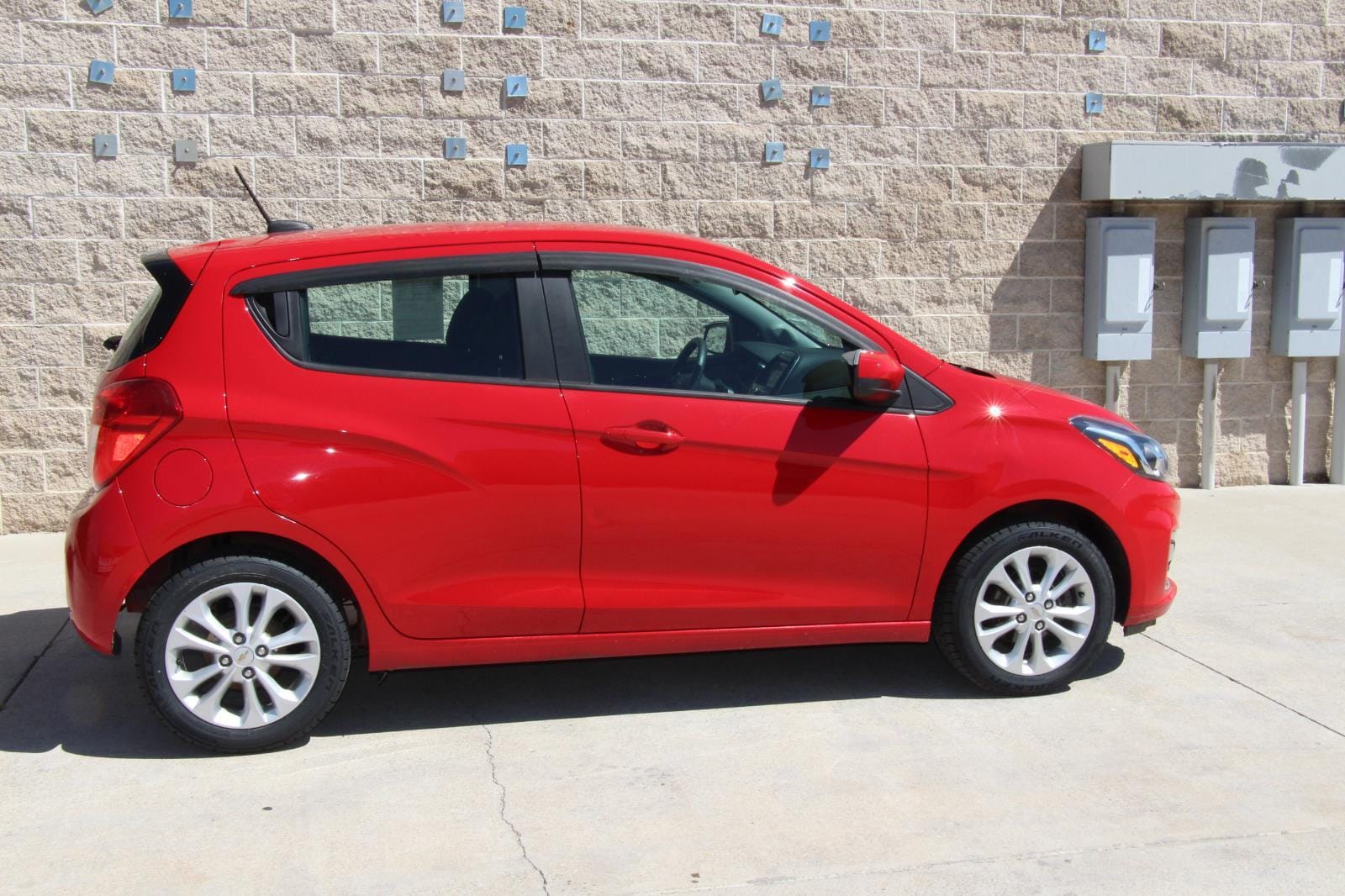 Used 2019 Chevrolet Spark 1LT with VIN KL8CD6SA1KC821354 for sale in Wheatland, WY