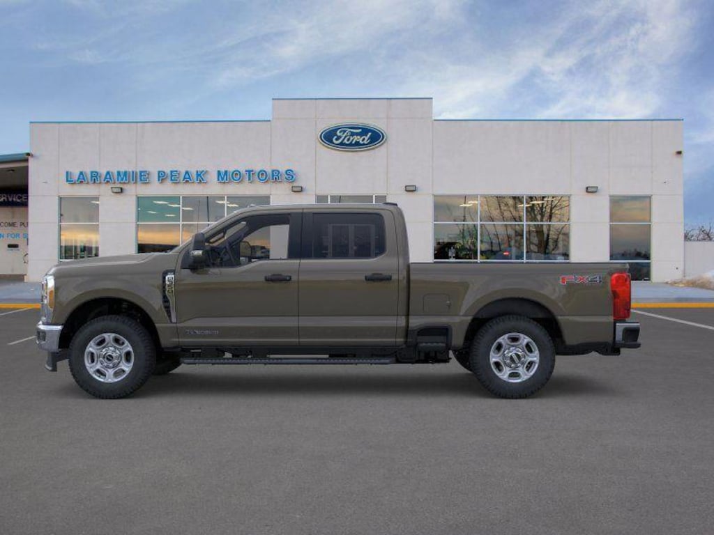 New 2026 Ford Super Duty F-350 SRW 4x4 XLT Truck