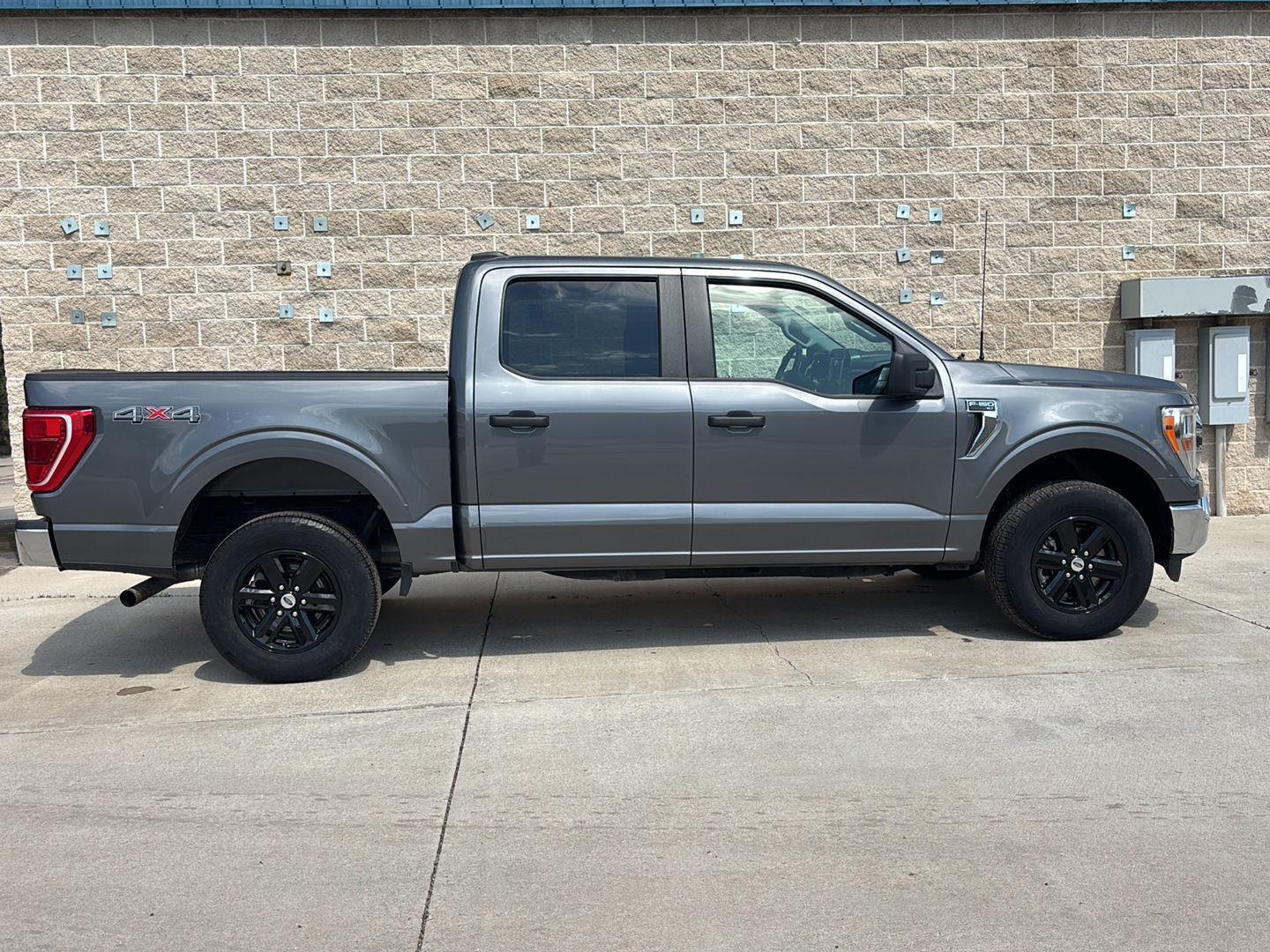 Used 2022 Ford F-150 XLT with VIN 1FTFW1E85NFB85616 for sale in Wheatland, WY