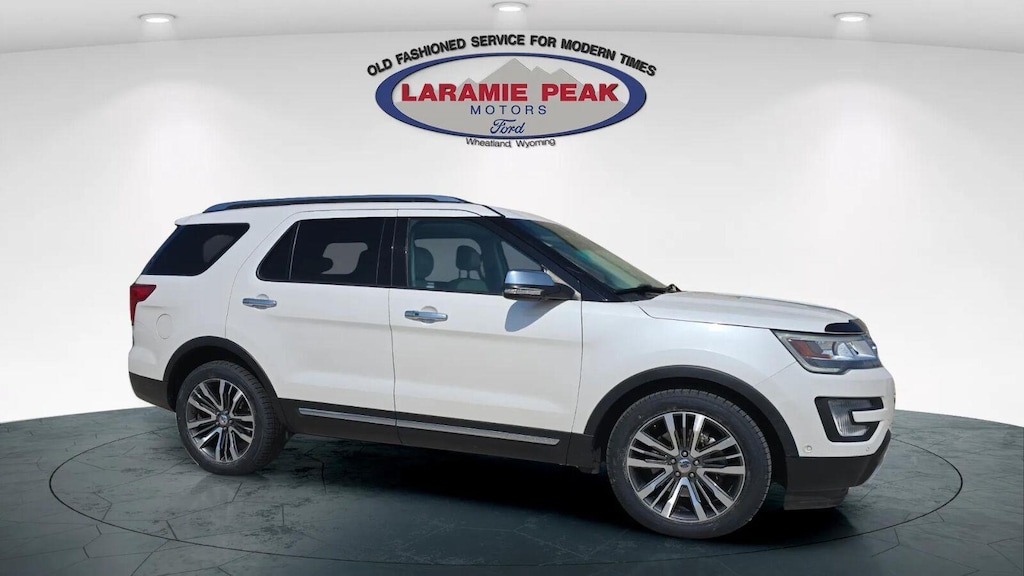 Used 2017 Ford Explorer Platinum SUV