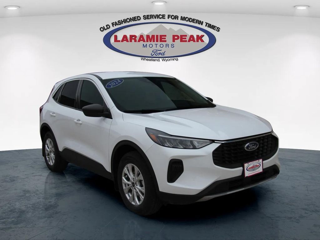2024 Ford Escape Active's photo