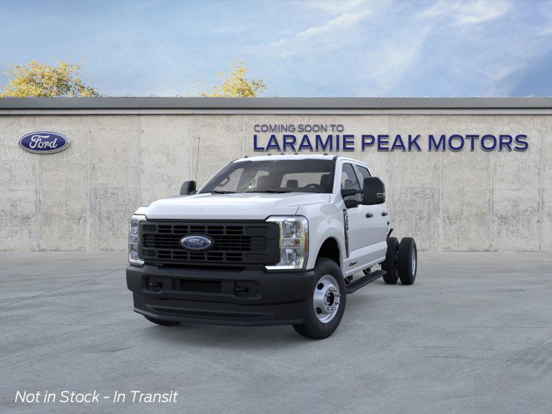2026 Ford F-350 photo 2