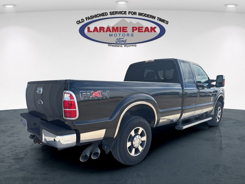 Used 2011 Ford F-250SD Lariat Truck