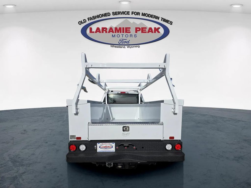 2026 Ford F-250 photo 3