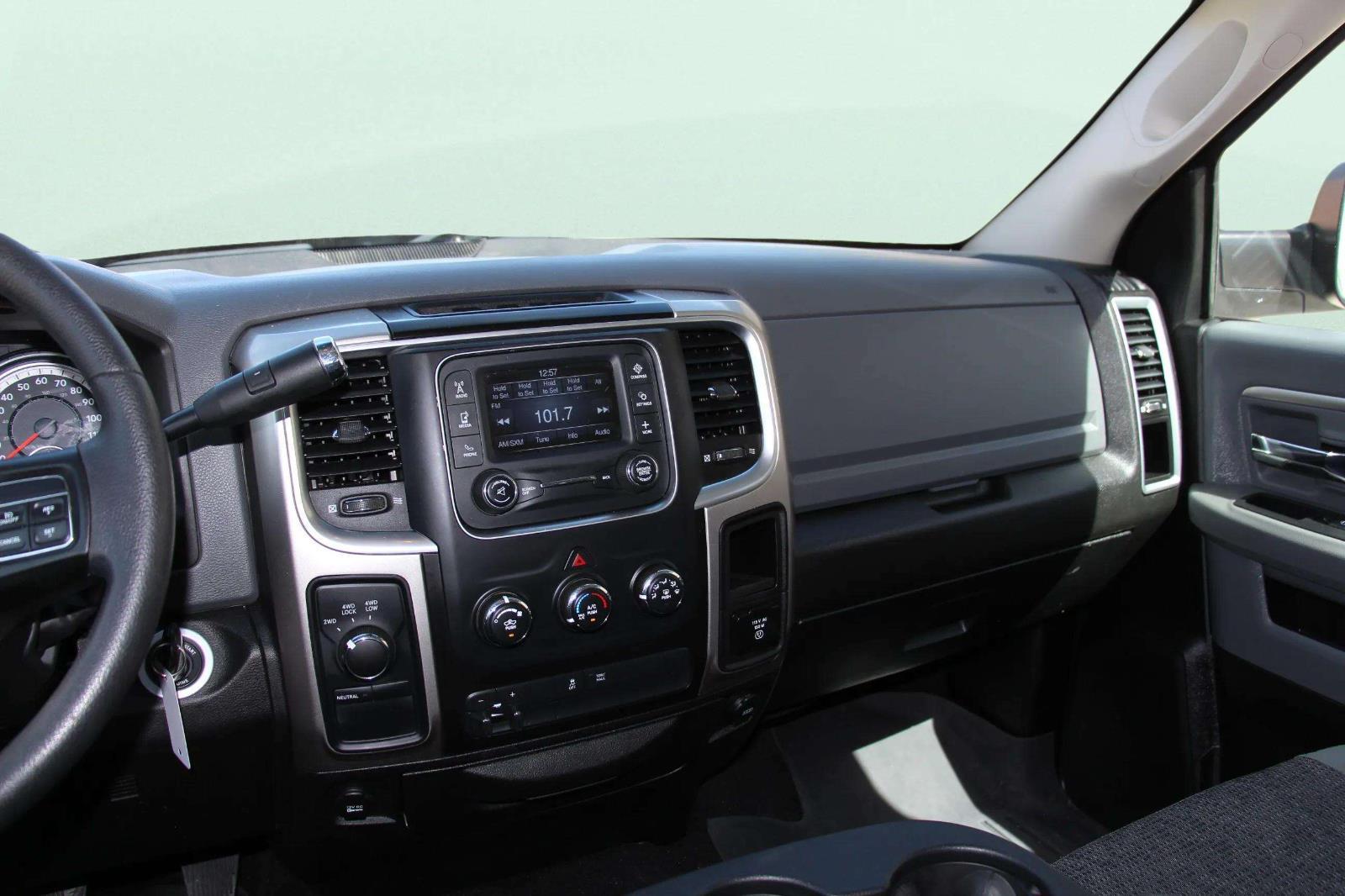 2018 RAM Ram 3500 Pickup SLT - Photo 18