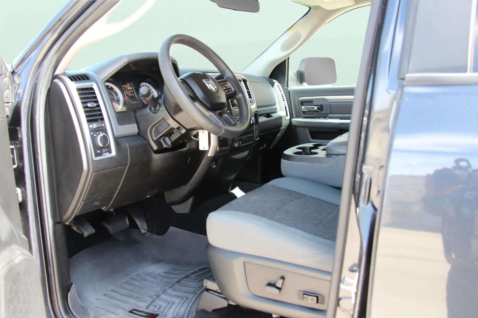 2018 RAM Ram 3500 Pickup SLT - Photo 15