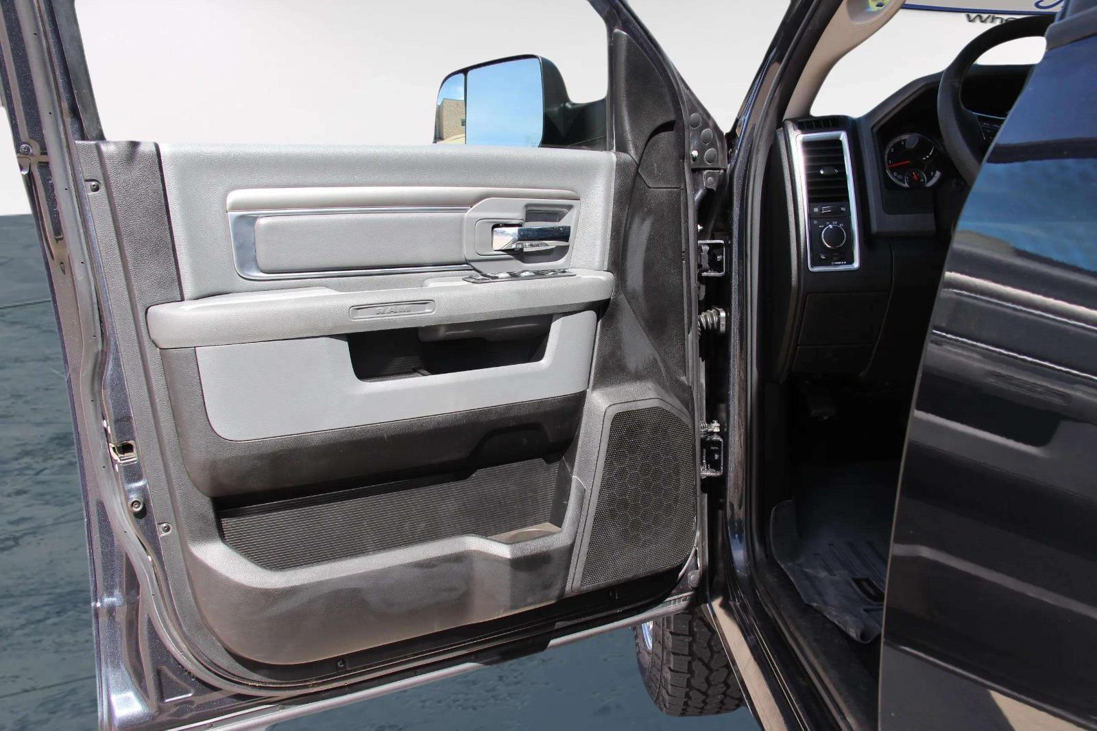 2018 RAM Ram 3500 Pickup SLT - Photo 14