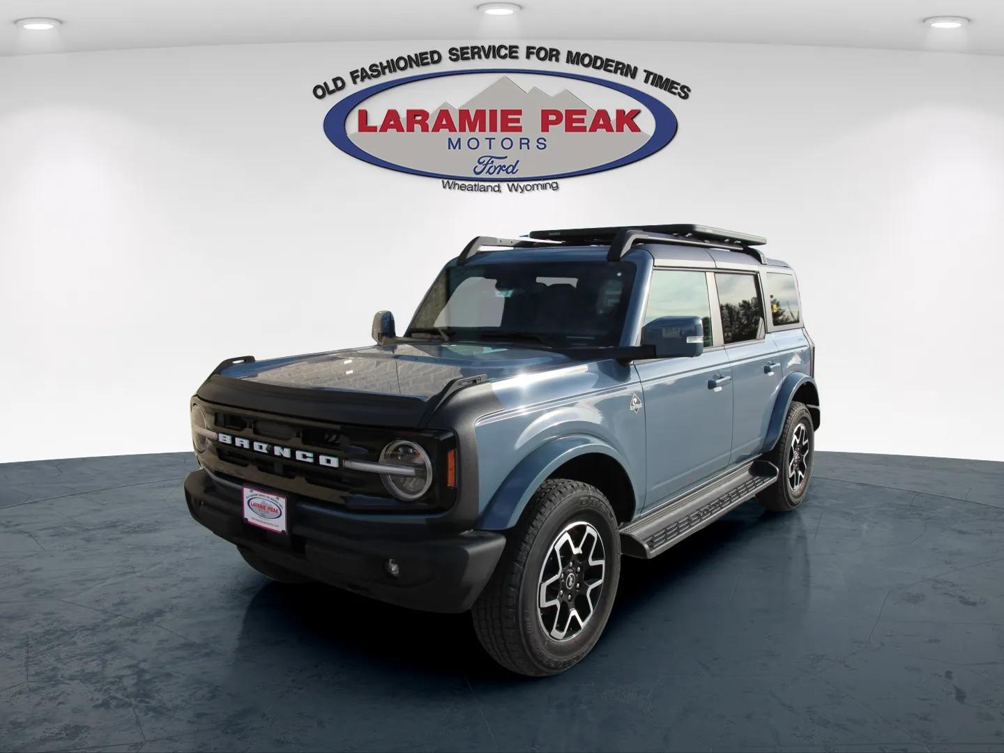 2025 Ford Bronco Outer Banks's photo