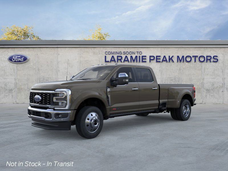 2026 Ford F-450 Super Duty Lariat's photo