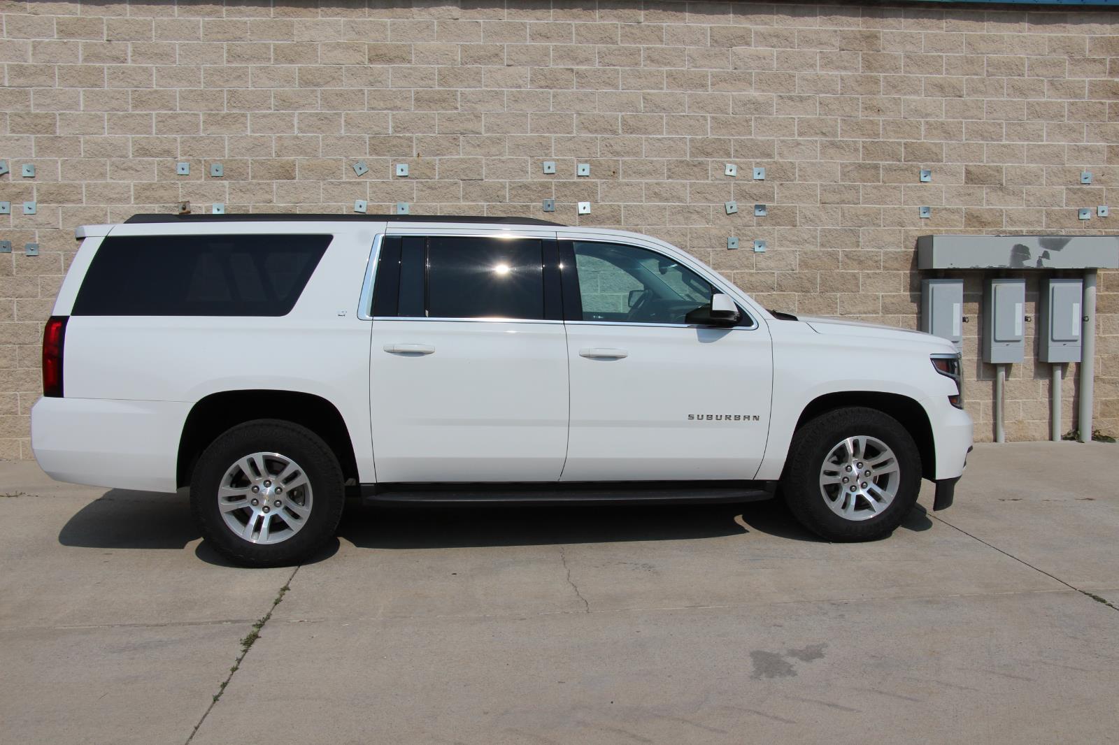 Used 2018 Chevrolet Suburban LT with VIN 1GNSKHKCXJR165812 for sale in Wheatland, WY