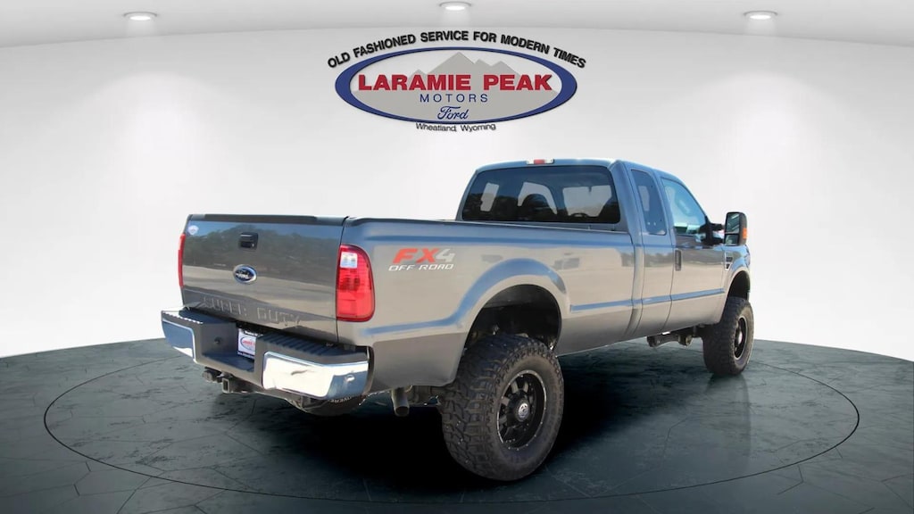 Used 2010 Ford Super Duty F-250 SRW XLT Truck