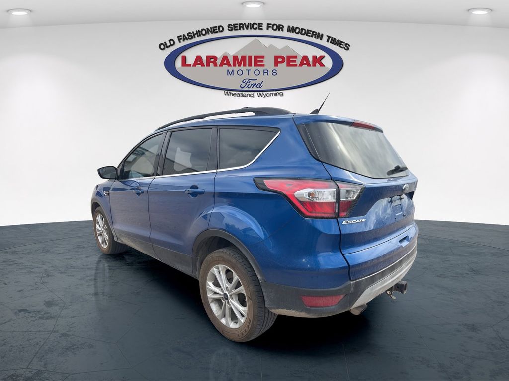 2018 Ford Escape SEL photo 3