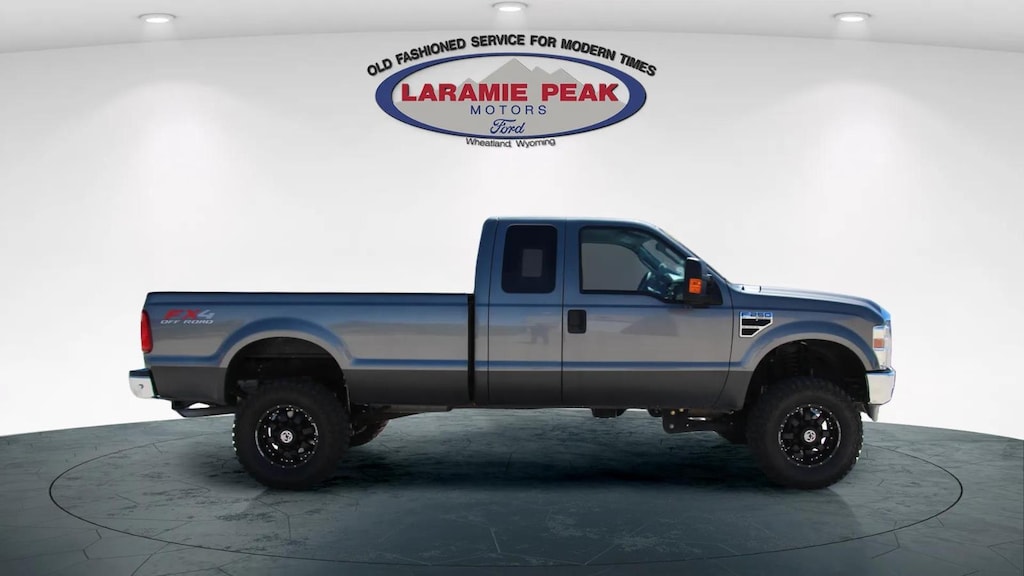 Used 2010 Ford Super Duty F-250 SRW XLT Truck