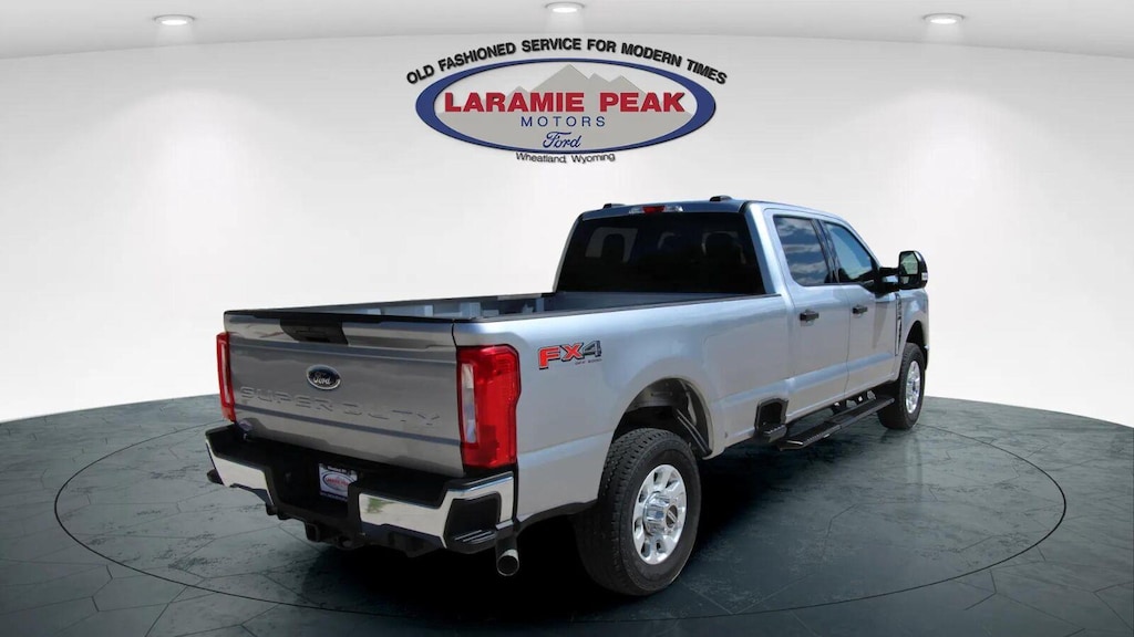 Used 2024 Ford Super Duty F-250 SRW XLT Truck