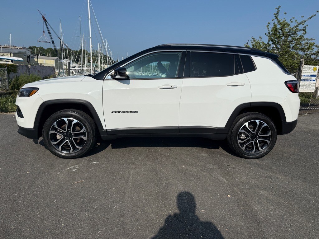 2022 Jeep Compass Limited photo 3
