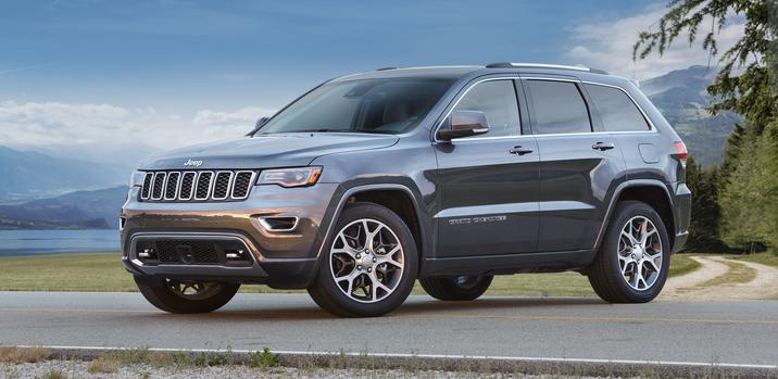 2018 Jeep Grand Cherokee Front Gray Exterior.jpg