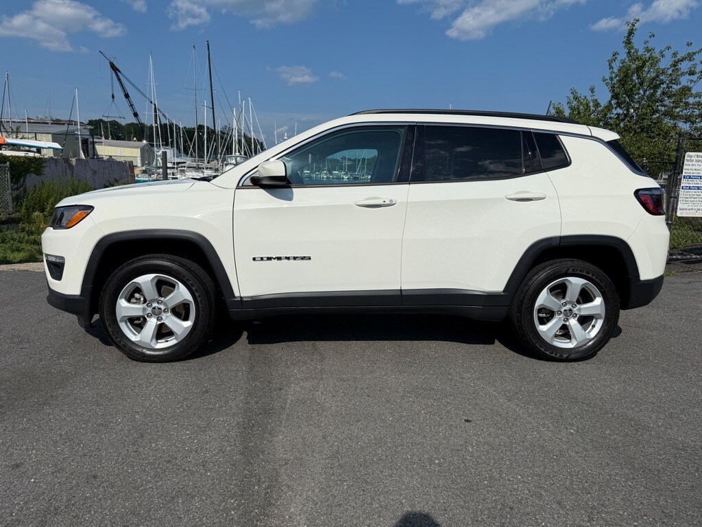 2021 Jeep Compass Latitude photo 3