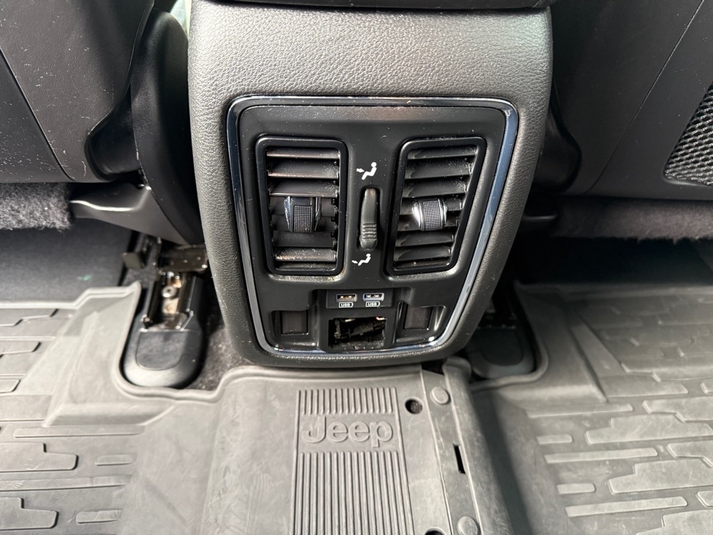 2021 Jeep Grand Cherokee Limited - Photo 13