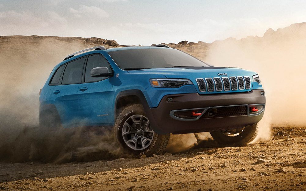 2019 Jeep Cherokee Blue Exterior Off-Road.jpg